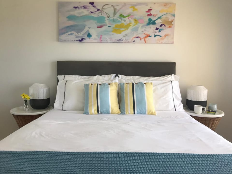 Bed, Sea view