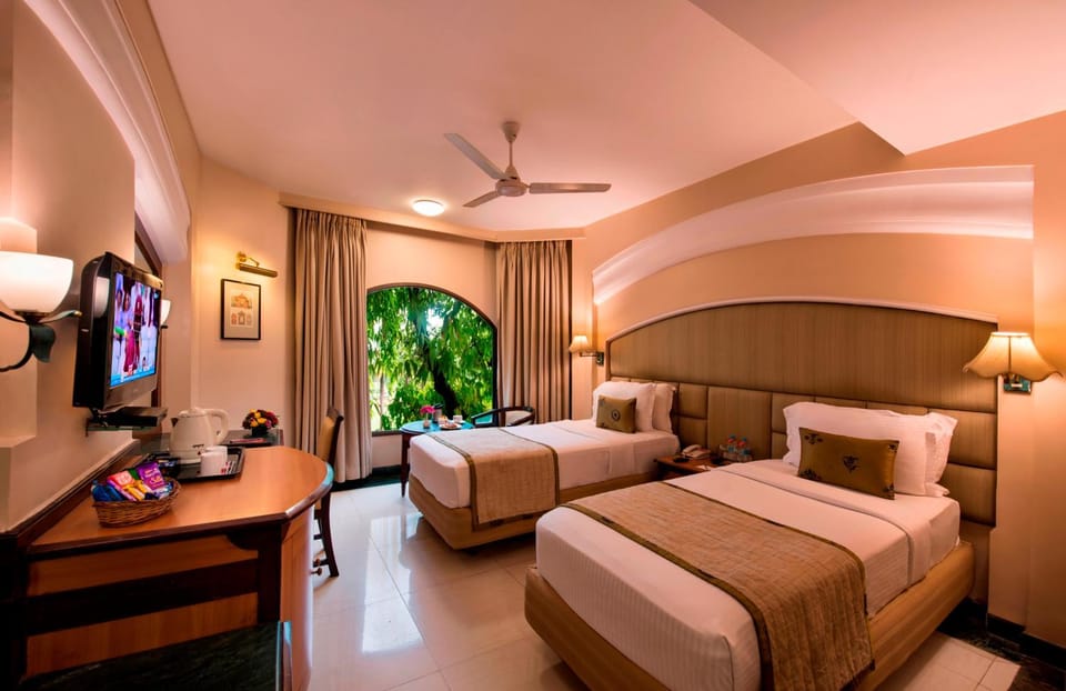 Photo of the whole room, Decorative detail, Bedroom