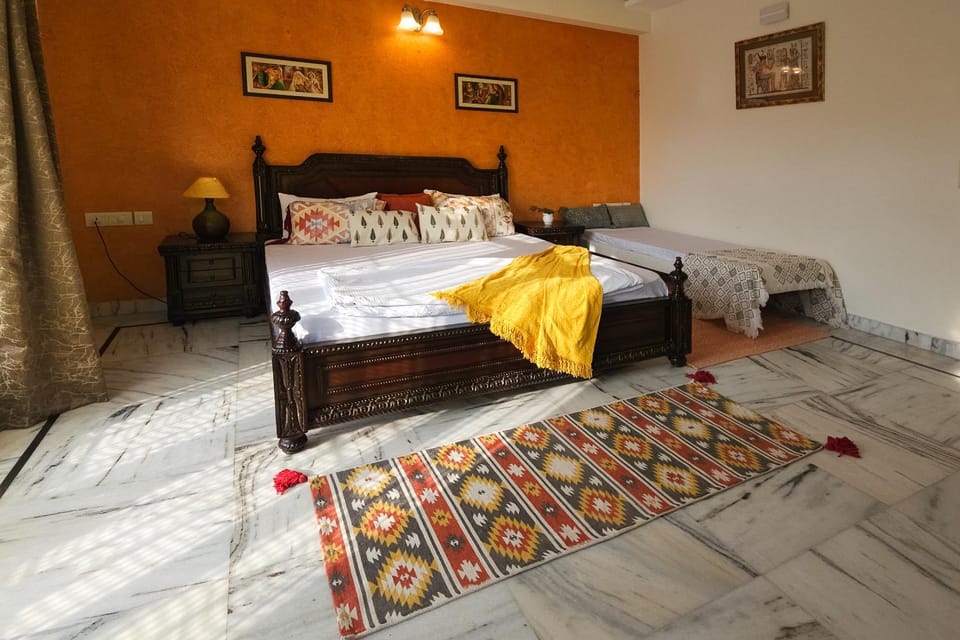 Bed, Photo of the whole room, Bedroom, Family