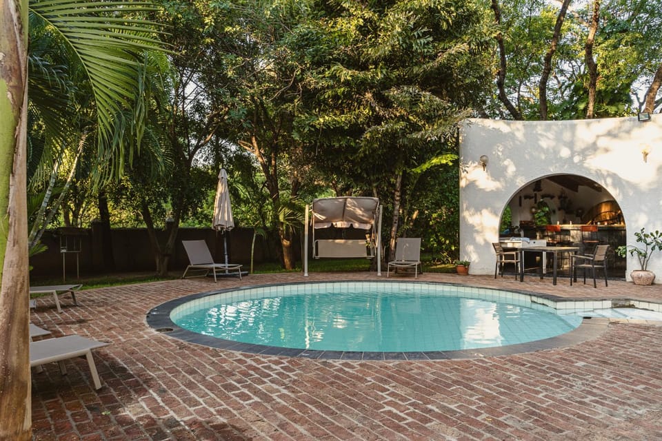 Jacaranda Lodge Bed and Breakfast in Zimbabwe