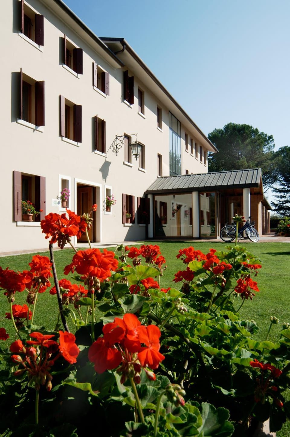 Facade/entrance, Garden