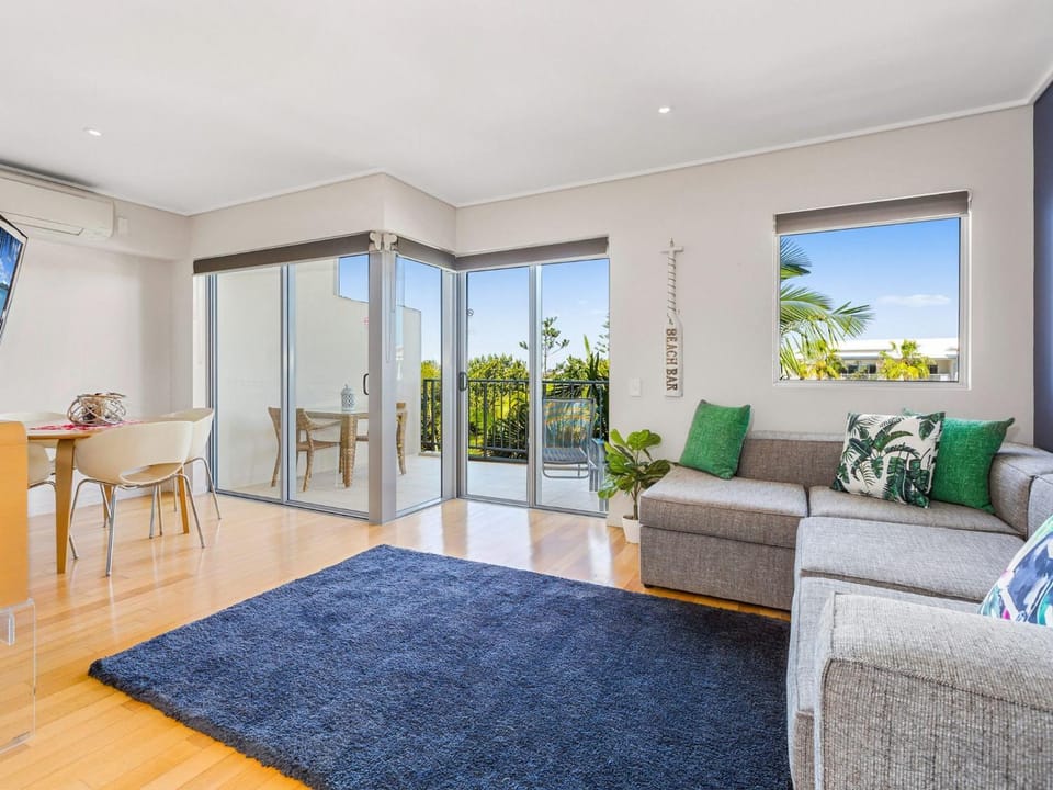 Resort & Spa 6316 withTropical Pool Views - 230m to Beach Apartment in Kingscliff