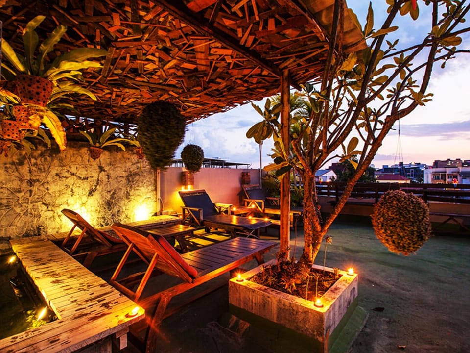 Lounge or bar