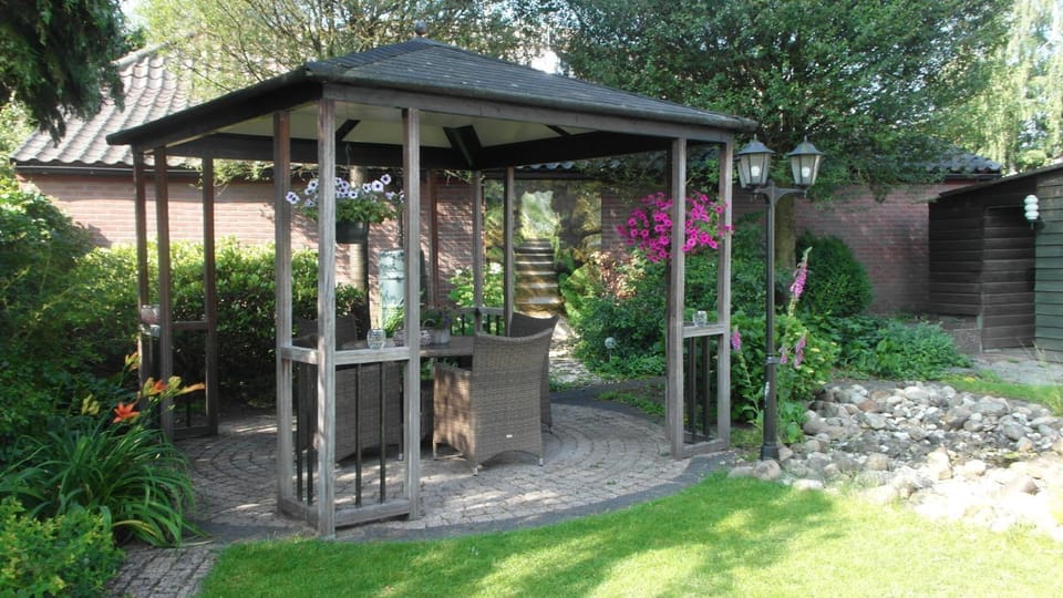 Patio, Garden