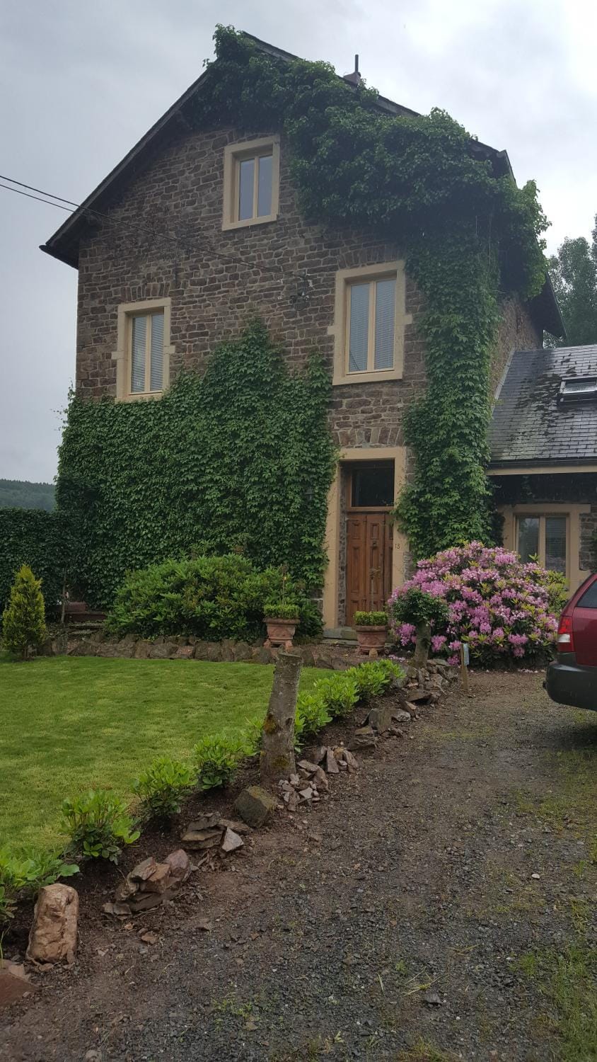 Die Alte Schule app Apartment in Wallonia, Belgium