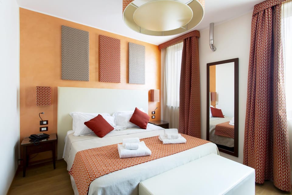 Bed, Photo of the whole room