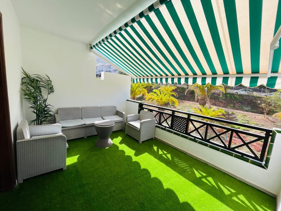 Ocean Light Apartment (100m from the beach) Apartment in Los Cristianos