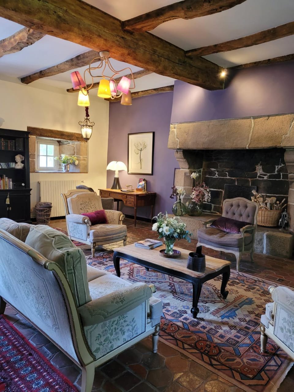 Communal lounge/ TV room, Living room, Seating area