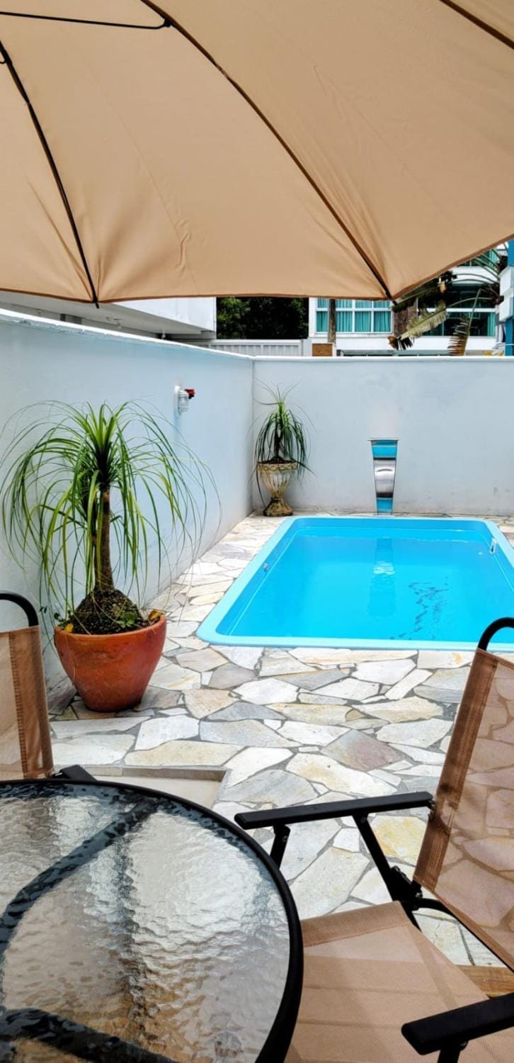 Praia de Palmas Ville Apartment in Florianopolis