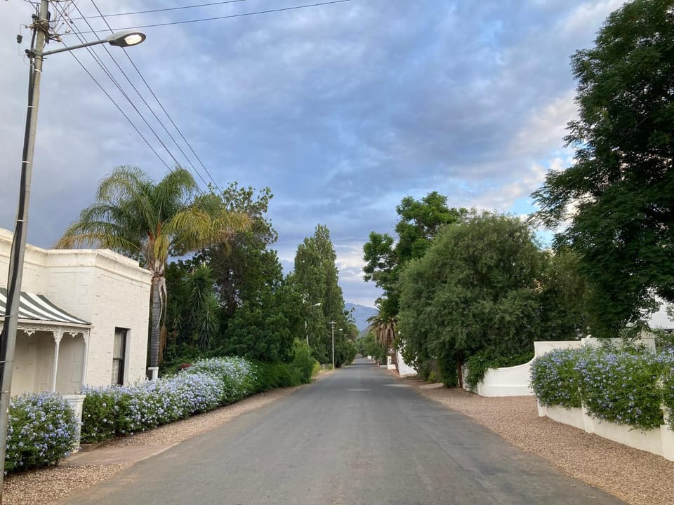 Neighbourhood, Street view