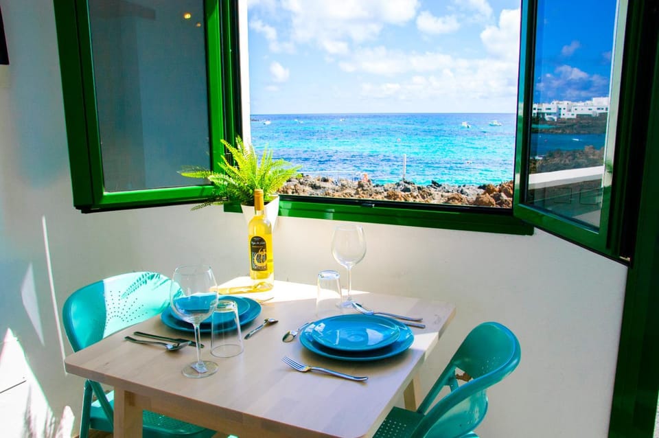 Dining area, Sea view