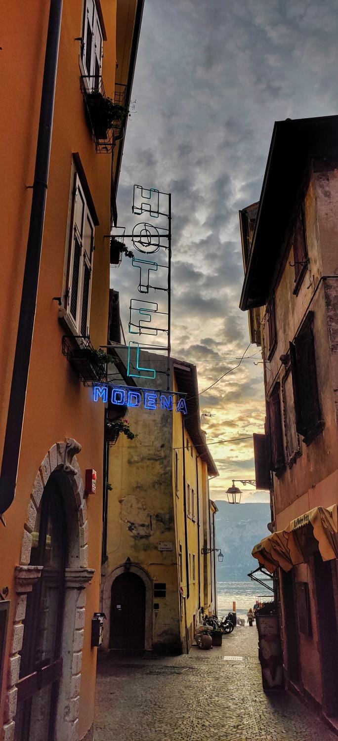 Lake view, Street view