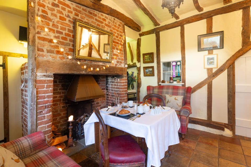 Breakfast, Continental breakfast, Buffet breakfast, English/Irish breakfast