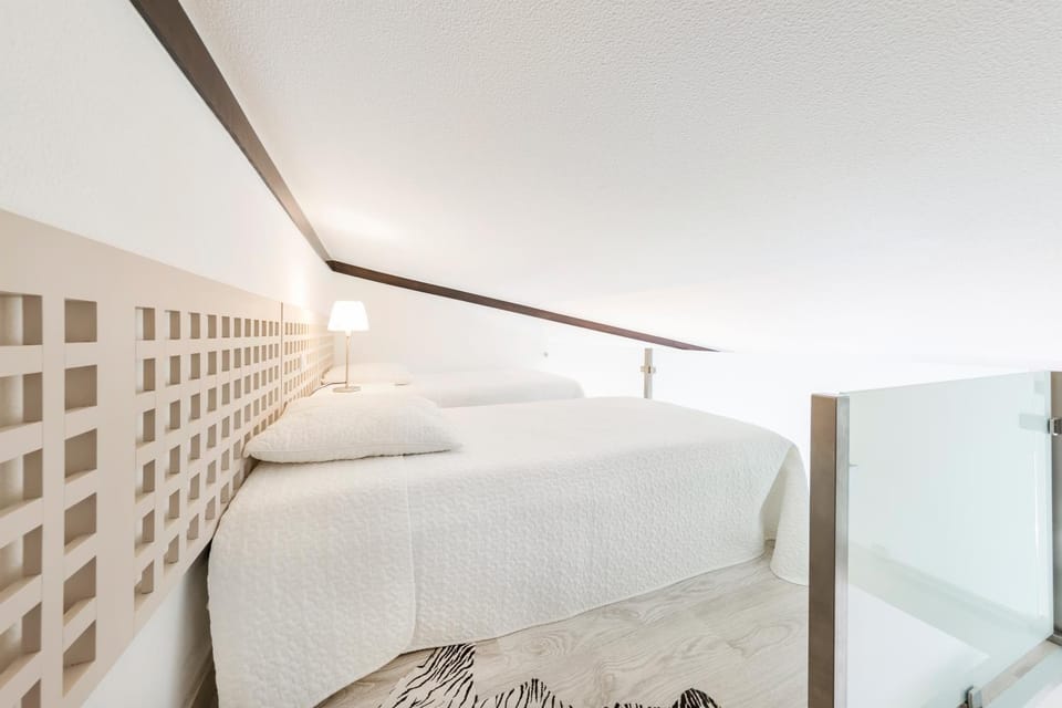Victory Village T1 & Mezzanine Apartment in Faro District
