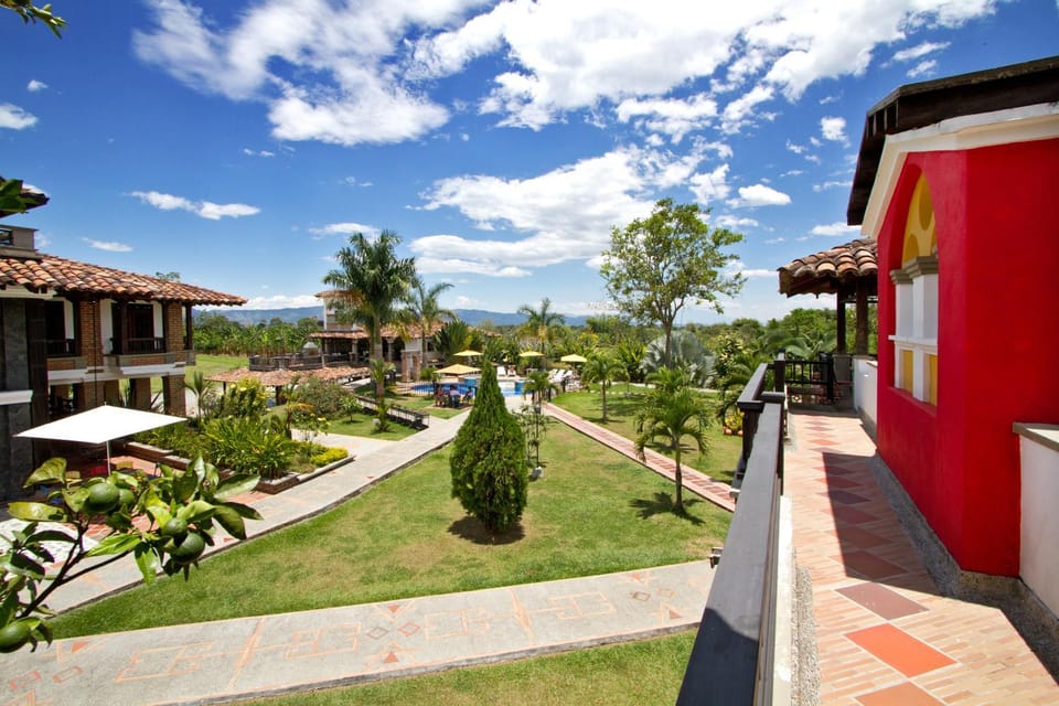 Day, Garden view