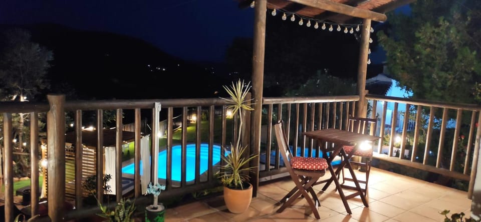 Balcony/Terrace, Mountain view, Pool view