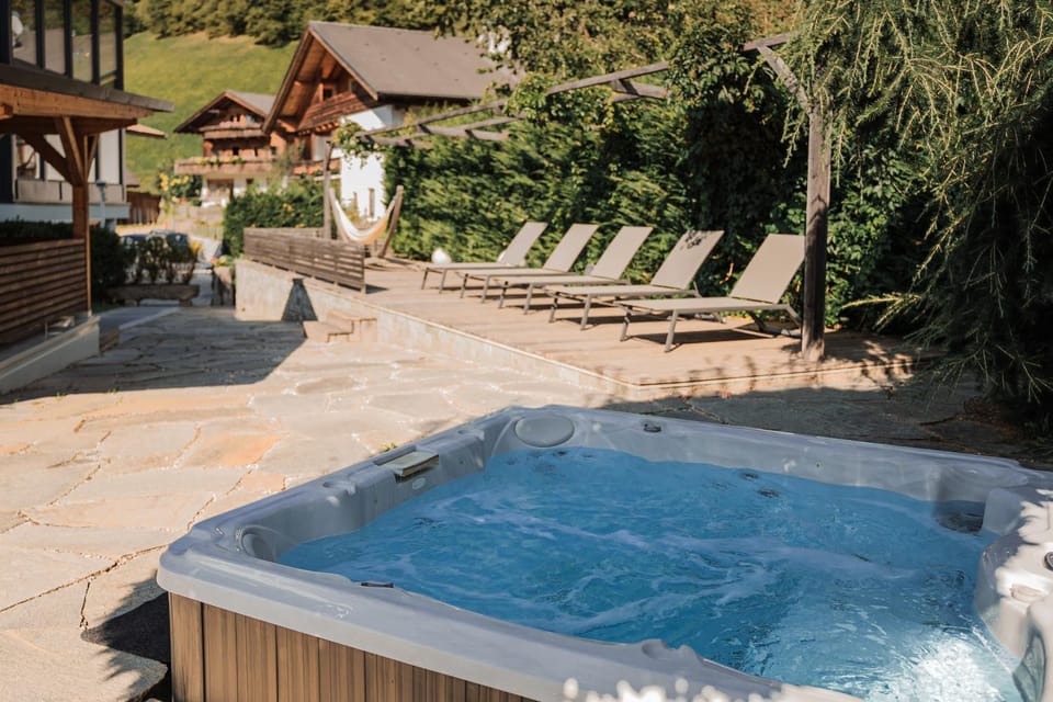 Hot Tub, Spa and wellness centre/facilities