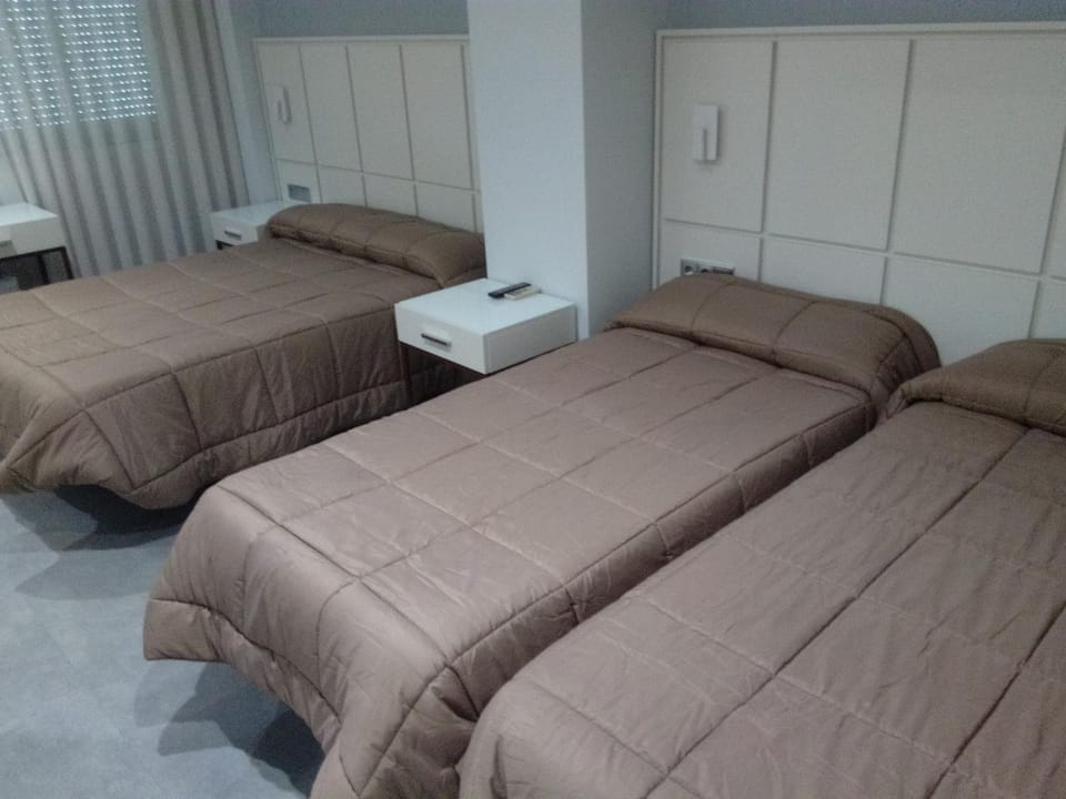 Hostal Loimar Bed and Breakfast in Torre del Mar
