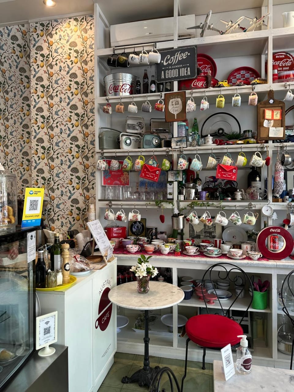 Property building, Restaurant/places to eat, Food, Breakfast