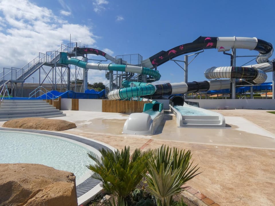 Aqua park, Swimming pool