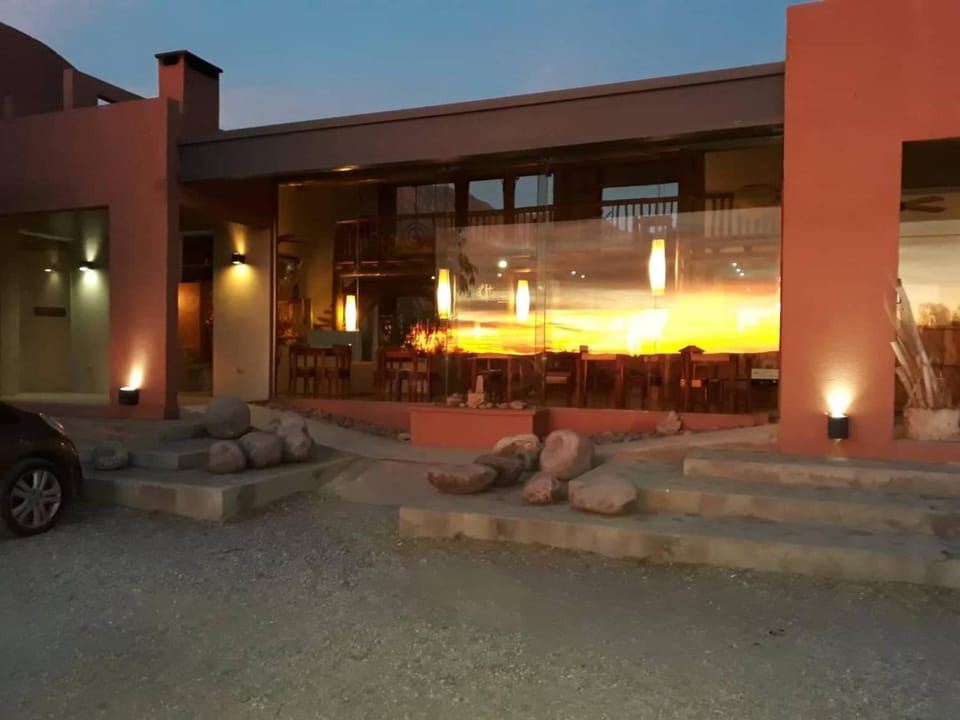 Facade/entrance