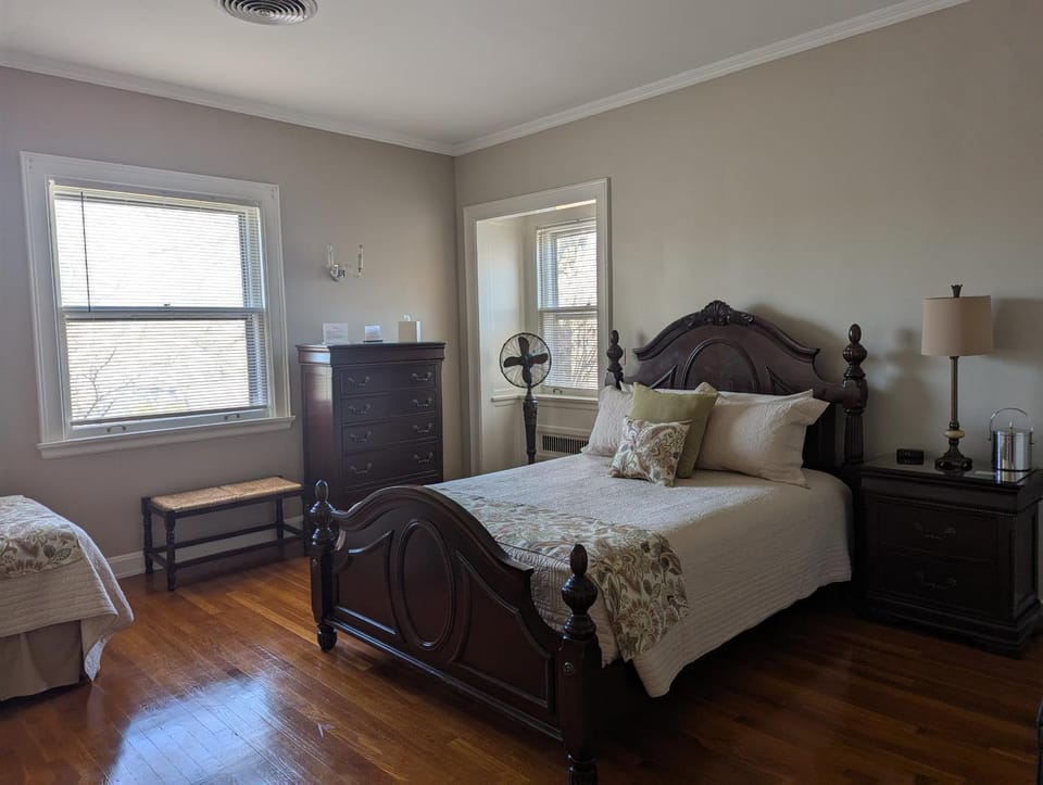 Bed, Bathroom, Bedroom