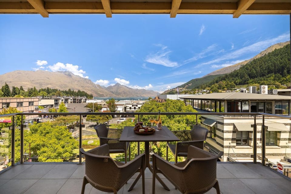 Chambers City Centre Penthouse Apartment in Queenstown