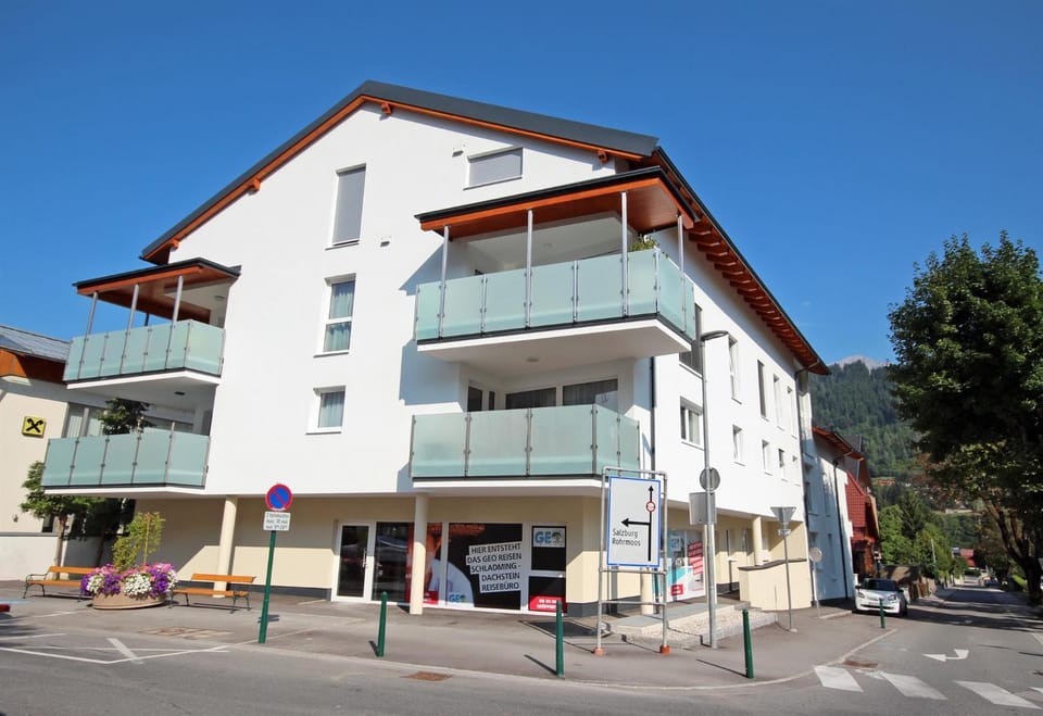 Property building, Day