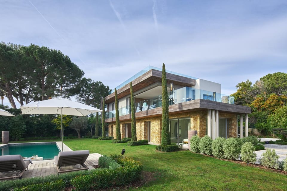 Property building, Garden, Garden view, Swimming pool