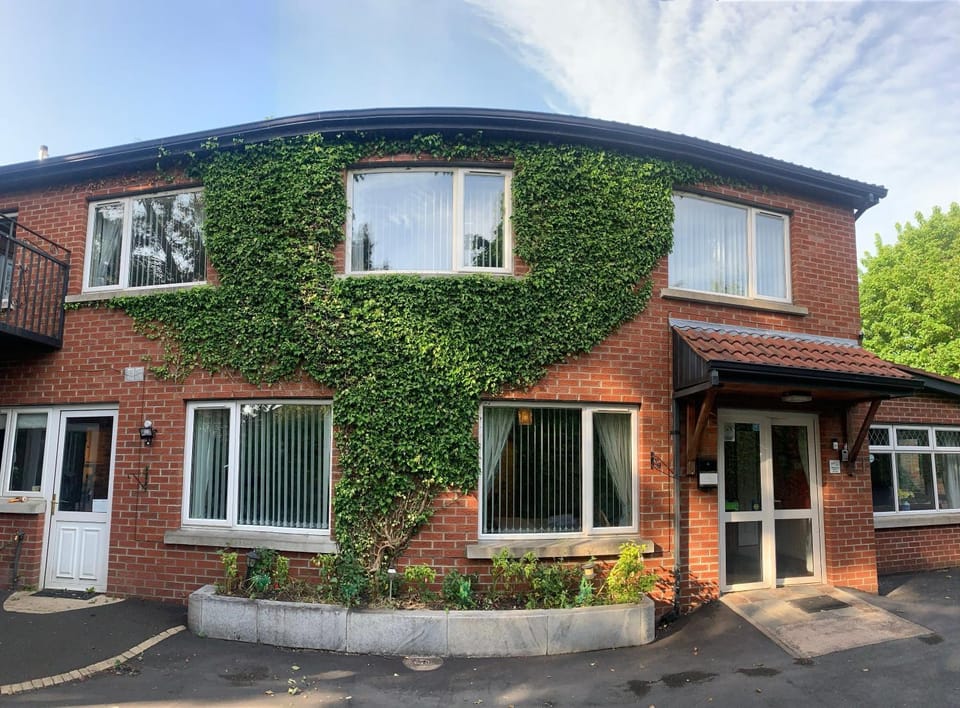 Property building, Facade/entrance