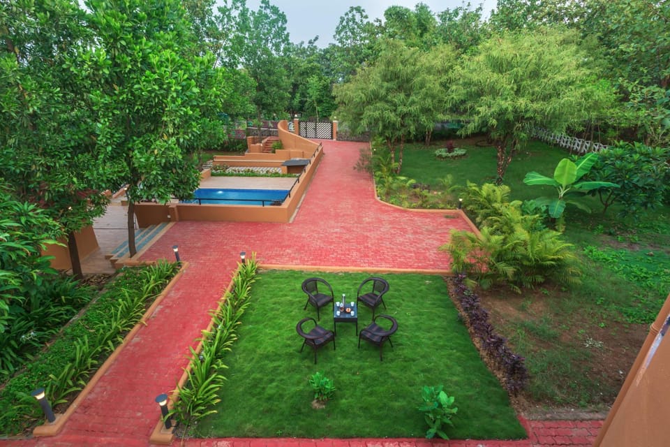 Day, Garden, View (from property/room), Garden view, Pool view