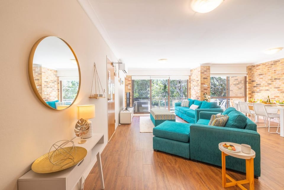 Bay Parklands 69 large unit with views pool tennis court and spa Apartment in Nelson Bay