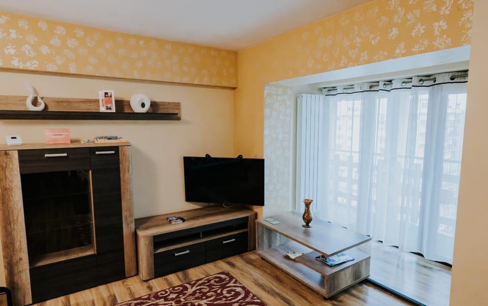 Carla's Studio Central Palas - shuttle Apartment in Moldova