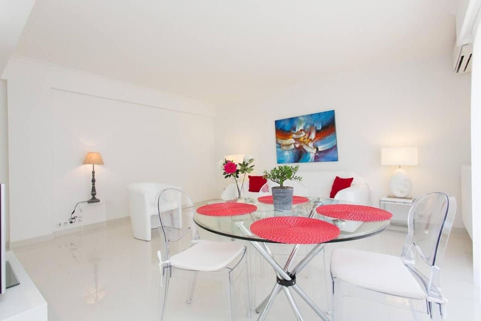 MARRIOTT/ CROISETTE - LUXE 1 BED Apartment in Cannes