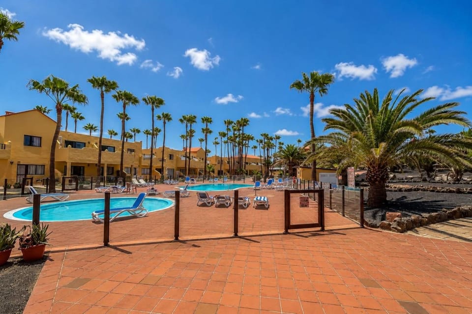 GuestReady - Renovated Retreat with Communal Pool Apartment in Corralejo