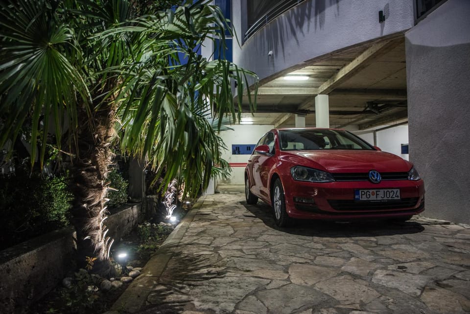 Property building, Facade/entrance, Decorative detail