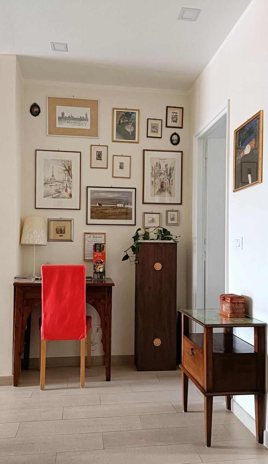 Living room, Seating area, hair dresser