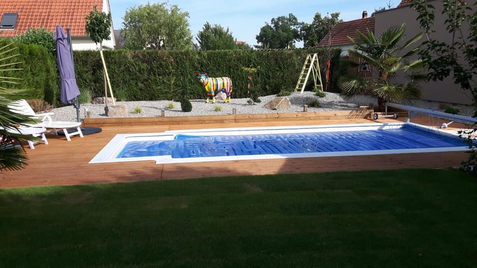 Pool view, Swimming pool