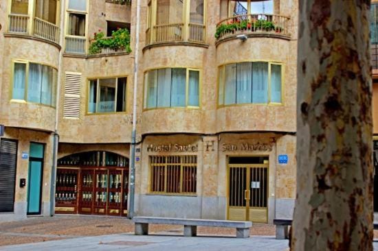 Hostal Santel San Marcos Bed and Breakfast in Salamanca