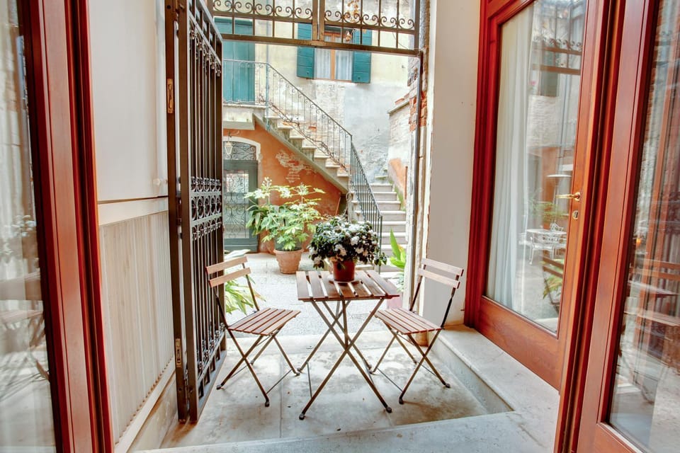 Balcony/Terrace, Balcony/Terrace