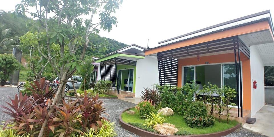โรงแรม ทิพย์บุรี ริเวอร์ไซด์ Hotel in Thailand