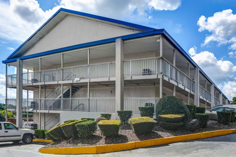 Property building, On site