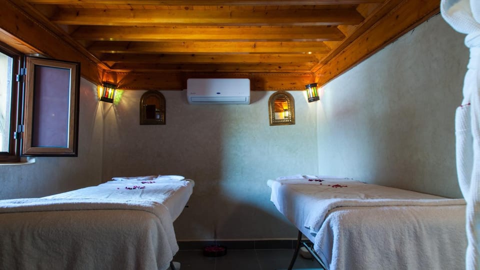 Massage, Spa and wellness centre/facilities