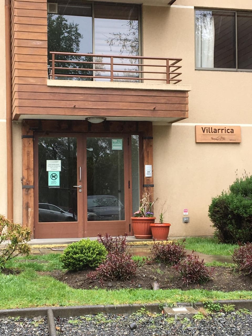 Facade/entrance