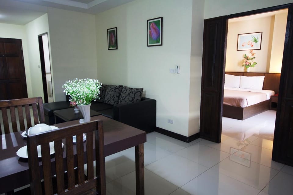 Living room, Bedroom