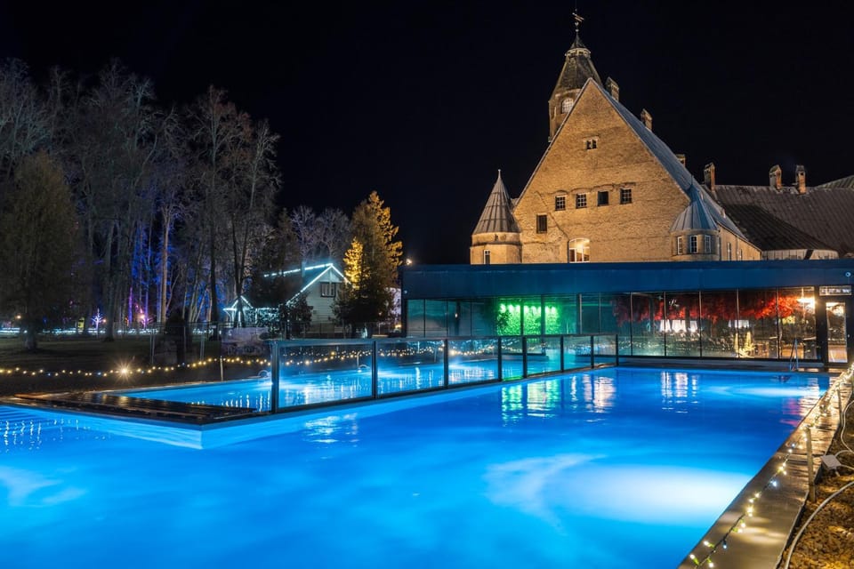 Swimming pool