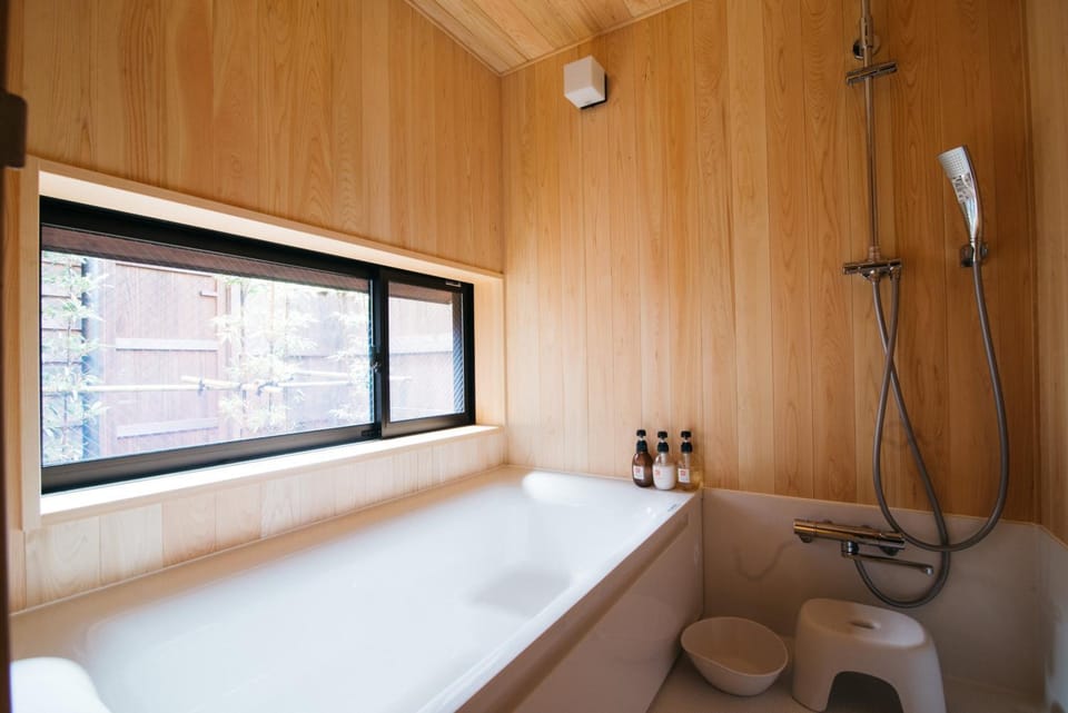 Bathroom, Inner courtyard view