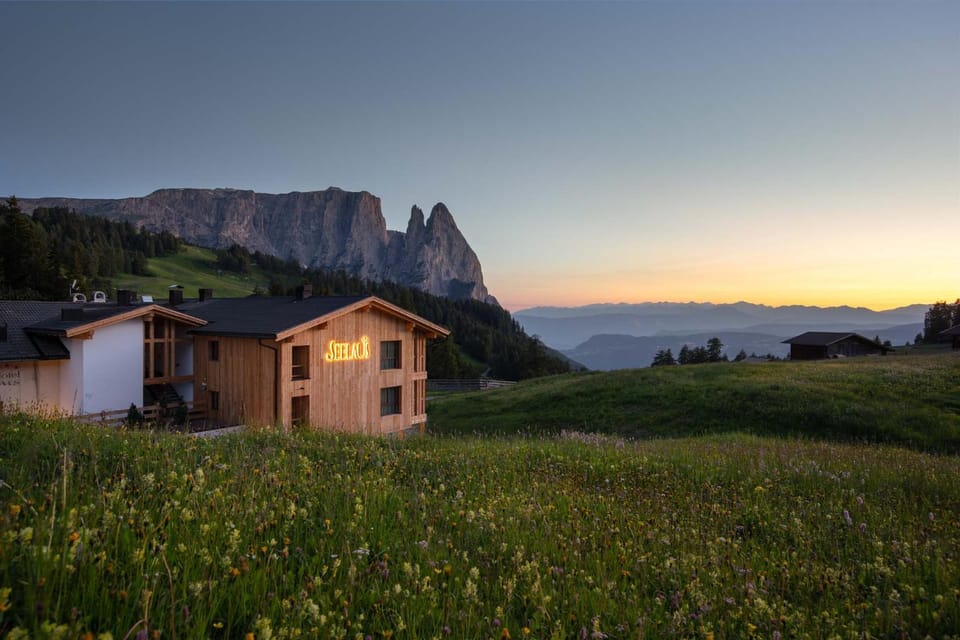 Facade/entrance, Off site, Bird's eye view, Summer, On site, Mountain view, Sunset
