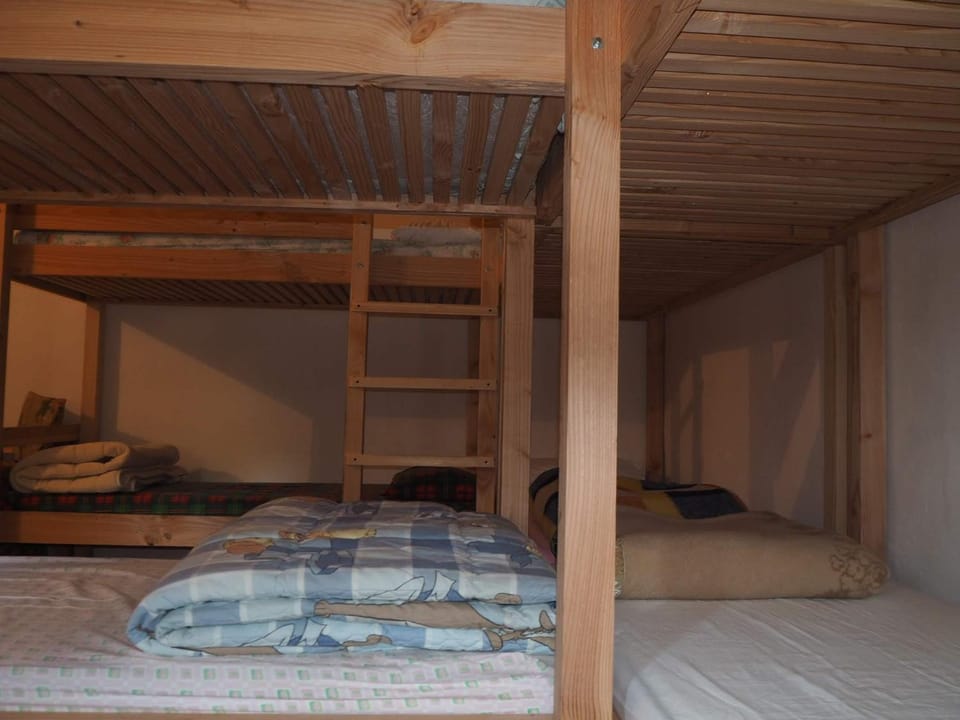 bunk bed