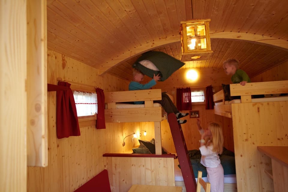 Bed, People, young children